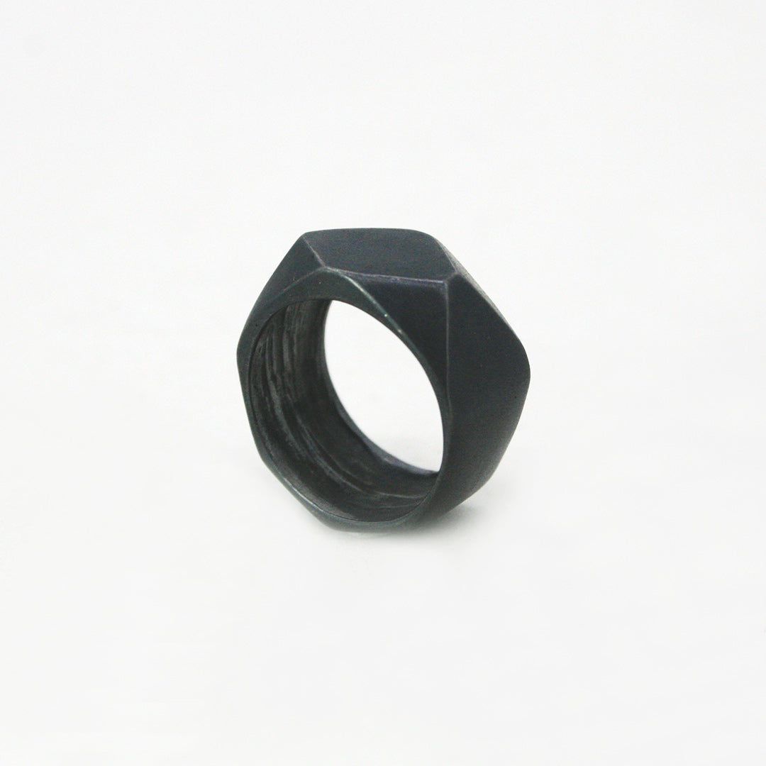 ANILLO DE PLATA SELLO FACETADO