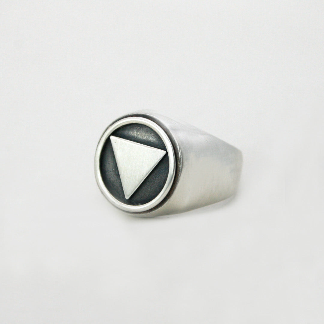 ANILLO SELLO PLATA TRIÁNGULO