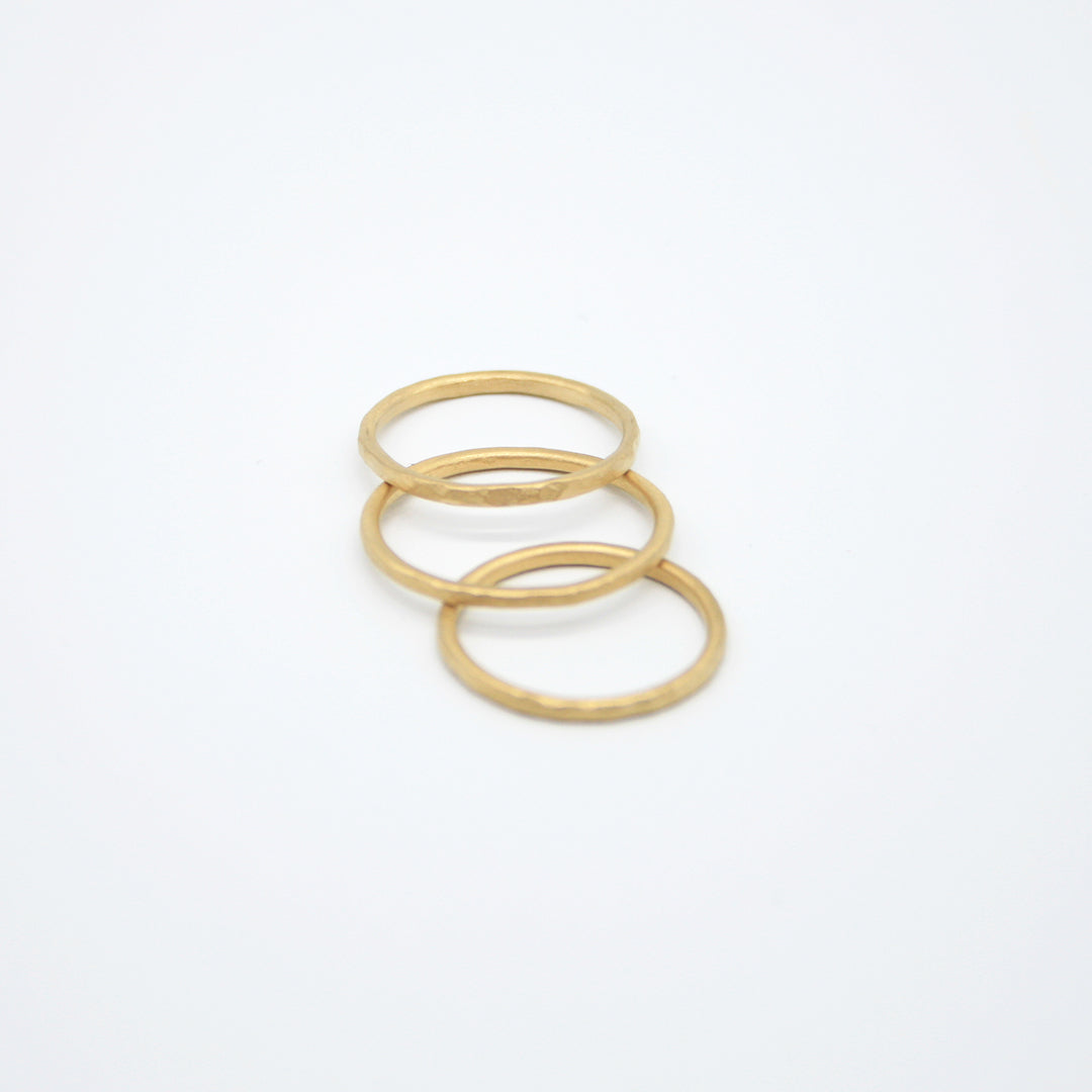 ANILLO DE PLATA CHAPADO EN ORO DE 24 KT - N.AU/4