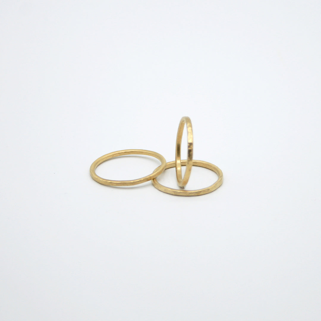 ANILLO DE PLATA CHAPADO EN ORO DE 24 KT - N.AU/4
