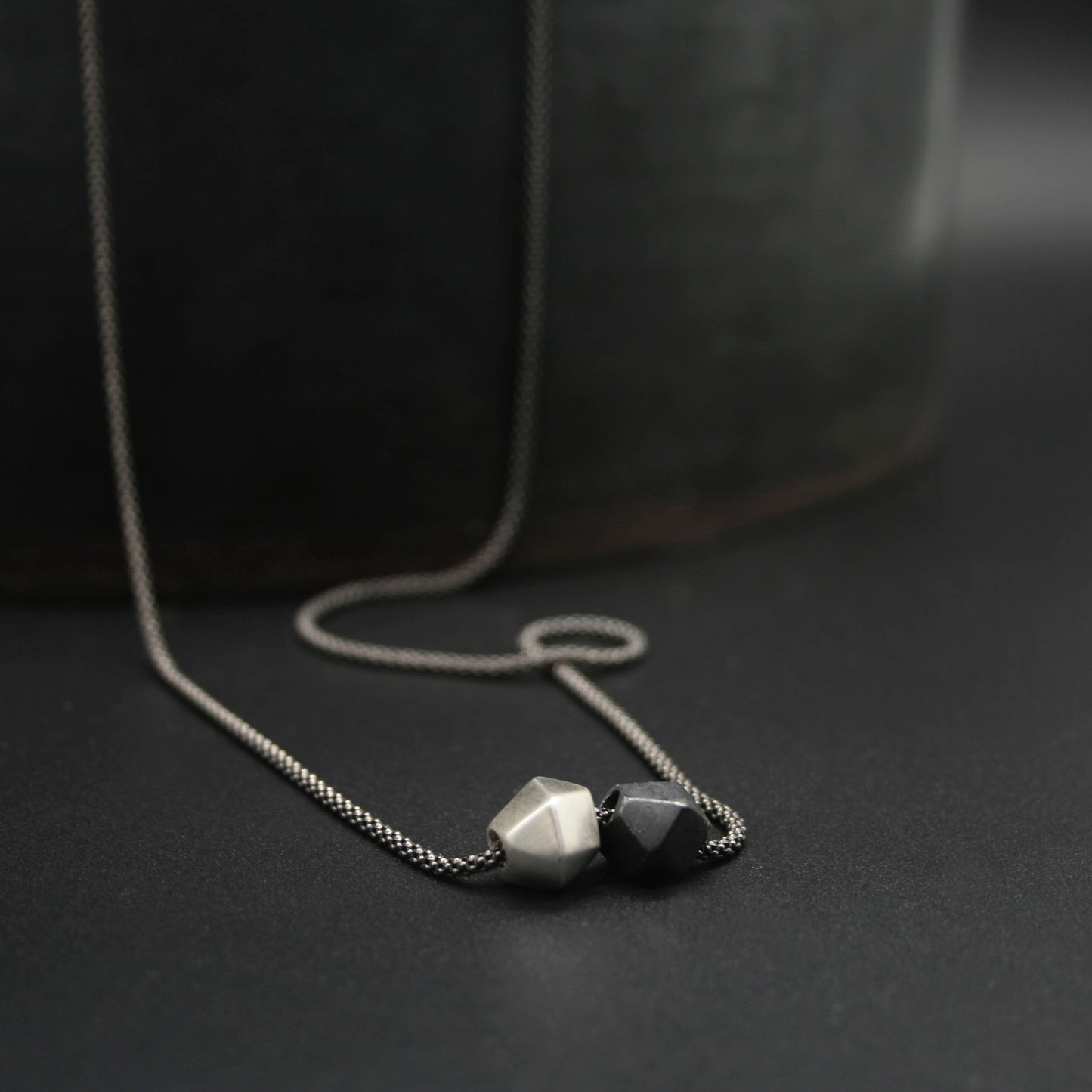 COLLAR DE PLATA BIG POLY - N.AG/148