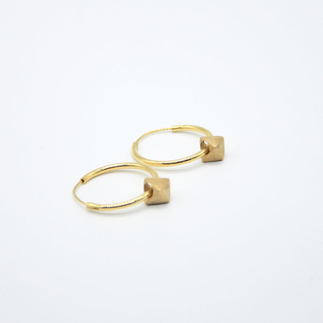 AROS DE ORO 18 /24 KT O C T A H E D R O N - N.AU/2