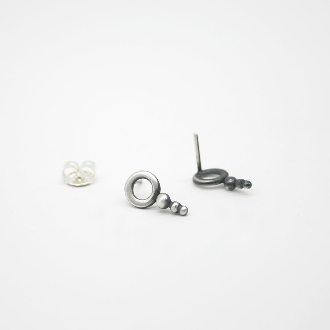 PENDIENTES DE PLATA MINI MUÑEQUITAS -N.AG/217