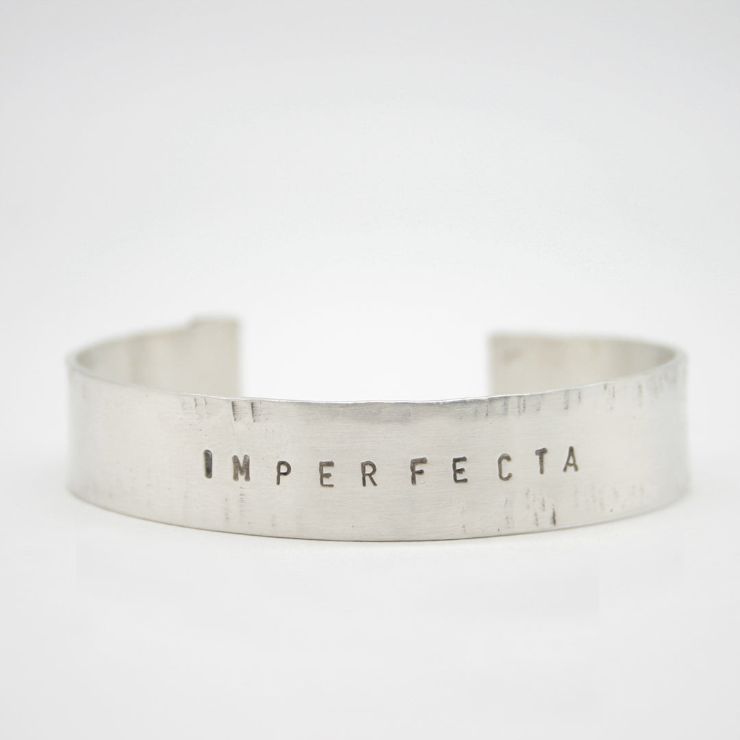 PULSERA DE PLATA " Imperfecta " - N.AG/225