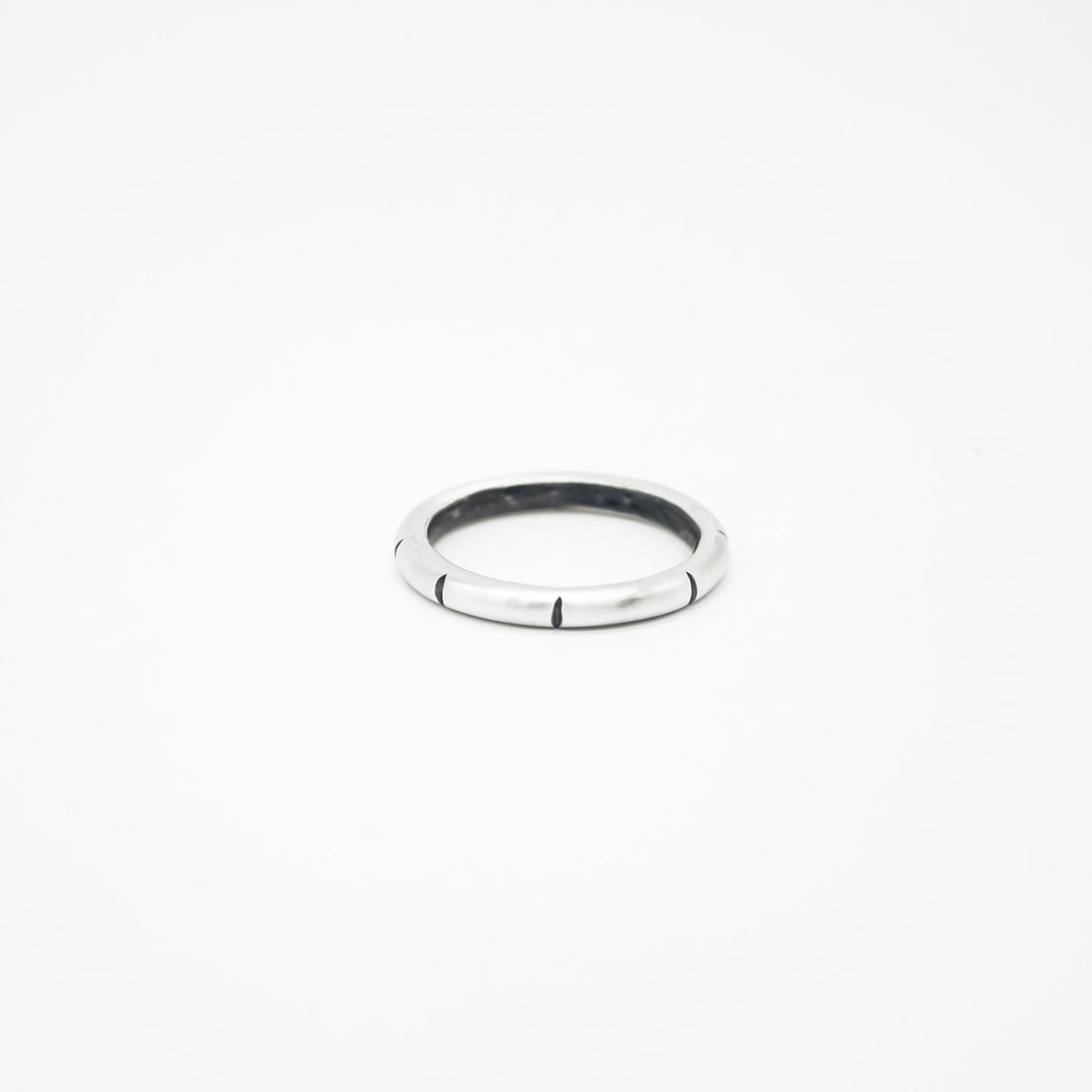 anillo de pata de primera ley minimalista
