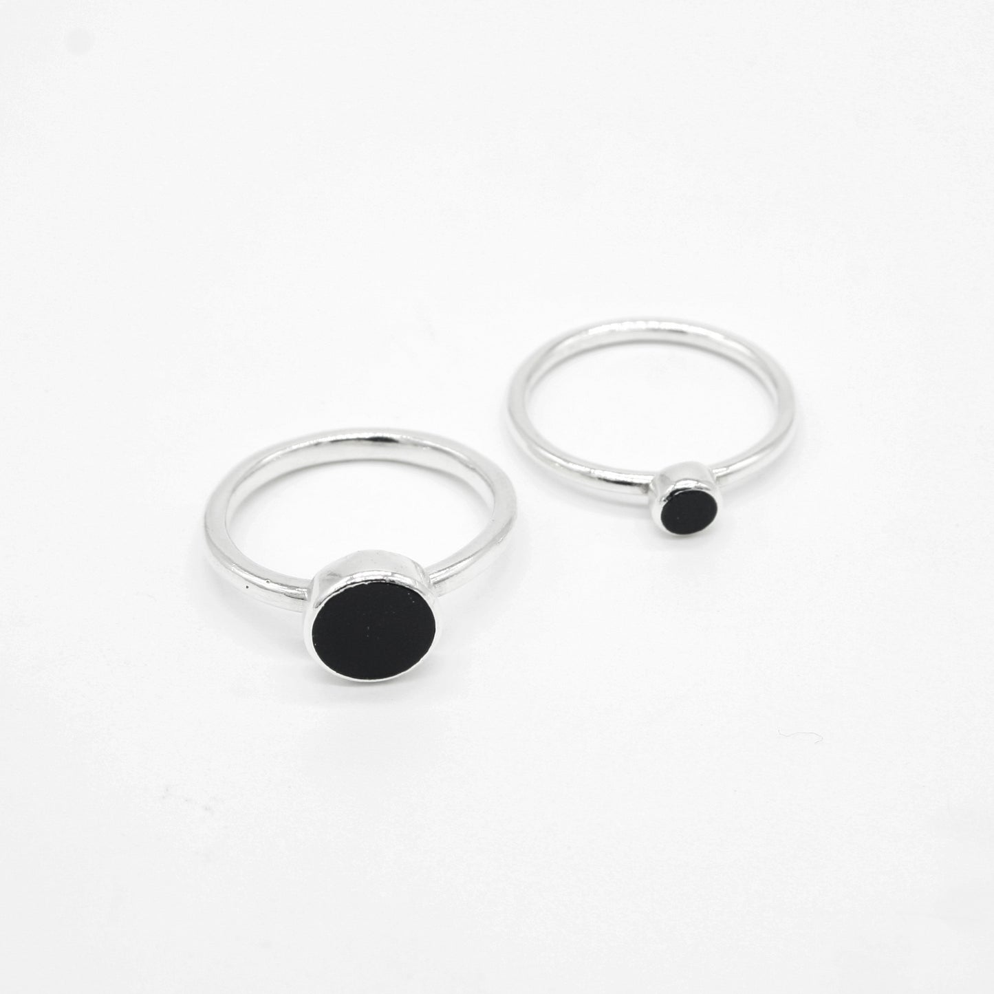 Combo 2 Anillos de Plata 925 con Ónix Negro | Hechos a Mano – Nita Grimaldi