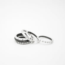 Cargar imagen en el visor de la galería, ANILLOS DE PLATA COMBO I - N.AG/130