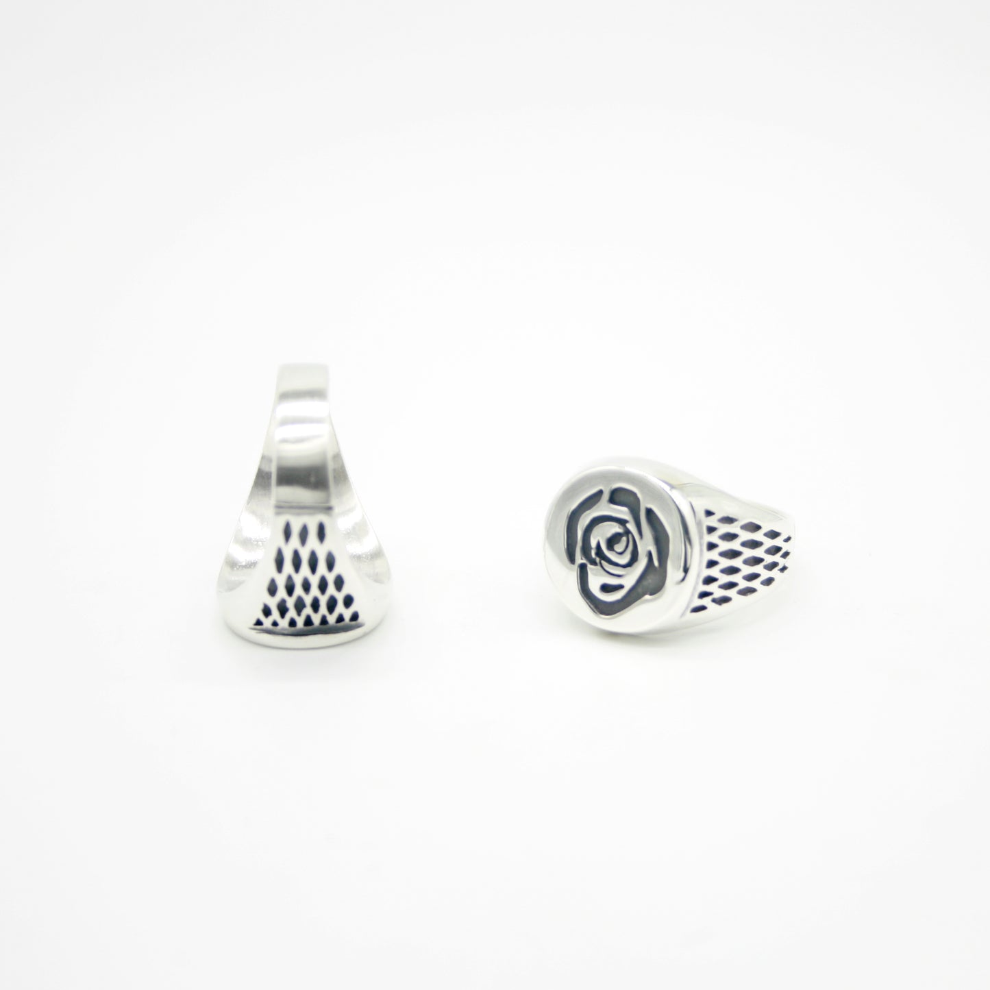ANILLO DE PLATA SELLO ROSE - N.AG/127